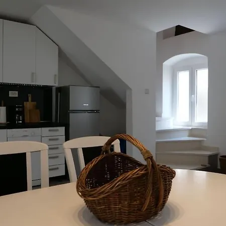 Tatil Evi Cozy Townhouse With Garden Split